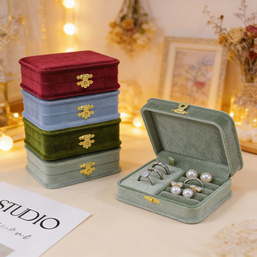Personalized velvet jewelry bo - Personalized Name Box recension och pris