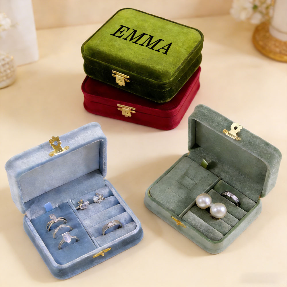 Personalized velvet jewelry bo - Personalized Name Box recension och pris